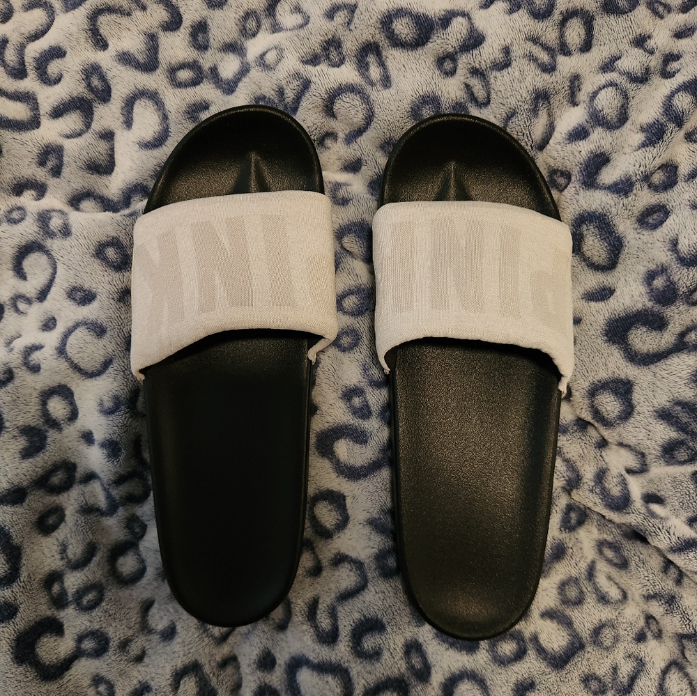 Victoria's Secret PINK Slides Sandals - Picture 2 of 2
